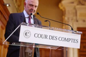 Louvre museum will need years to fix security issues, state auditor finds