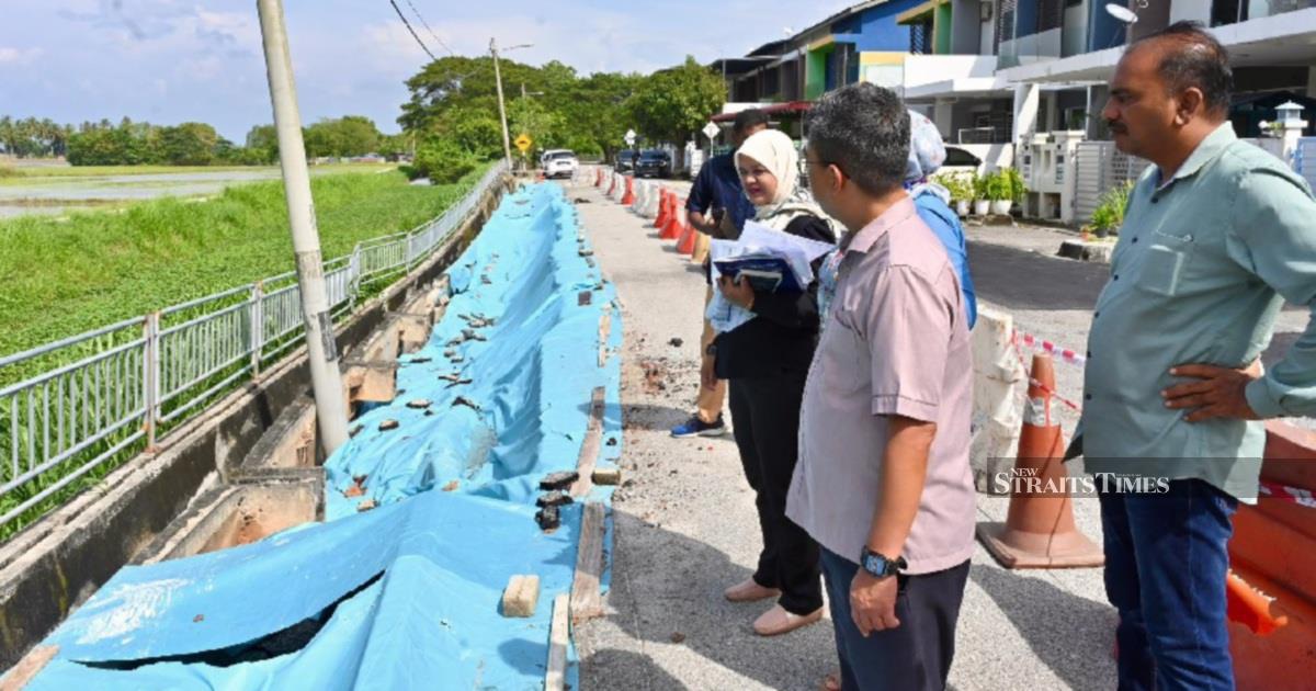 MBSP acts swiftly to repair road subsidence, collapsed retaining wall in Teluk Air Tawar