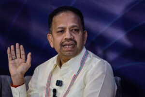 MIC pledges to continue backing Anwar should the party leave BN