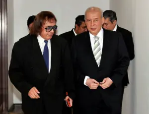 Mahkamah tolak saman fitnah bekas CM Melaka