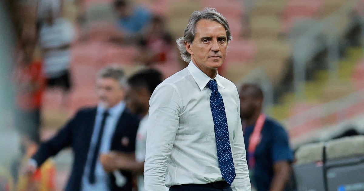 Mancini takes over as coach of Qatar's Al-Sadd