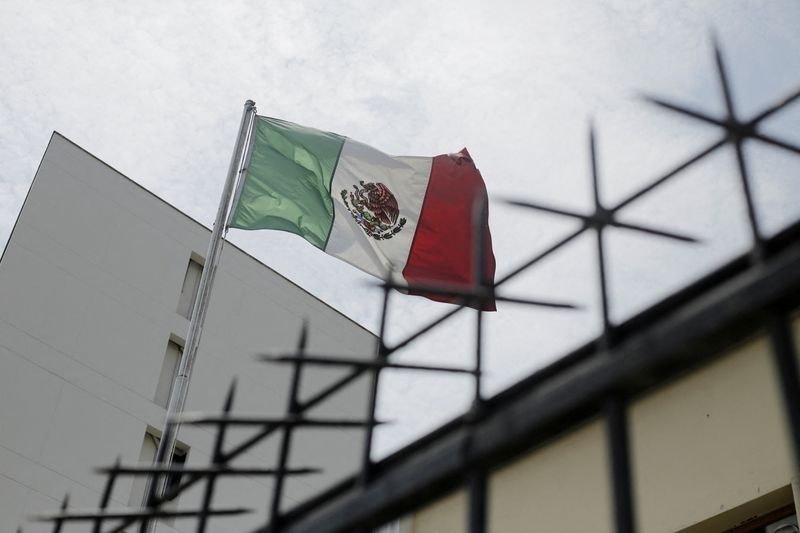 Mexico's top diplomat leaves Peru amid row over asylum for former PM