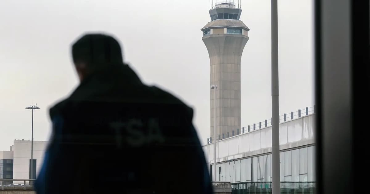 More than 1,200 flights cut across US in govt paralysis