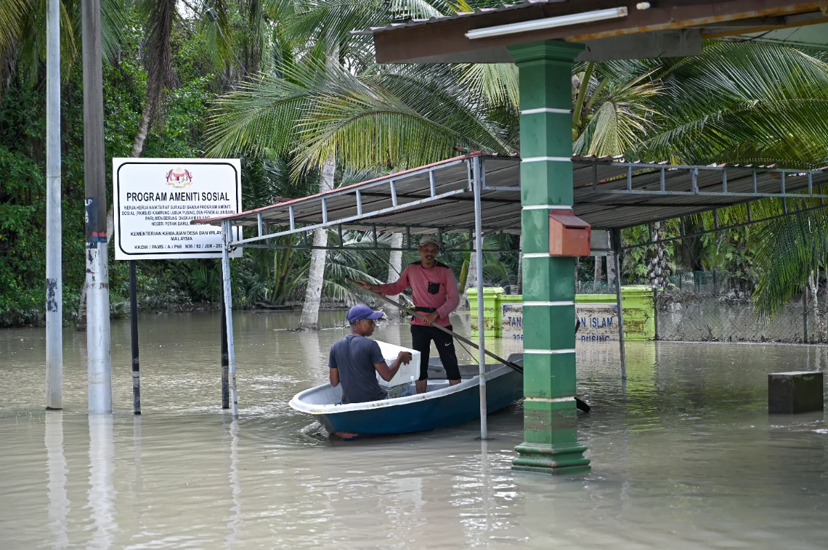 NGO disaran beli barangan banjir terus daripada pemborong