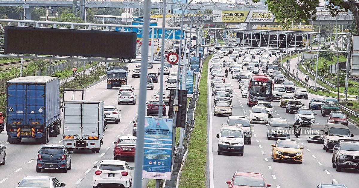 NST Leader: Transport policy must reflect Malaysia's dual realities