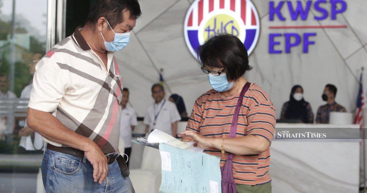 NST Leader: World Bank says delay withdrawals — but can Malaysians afford to wait?