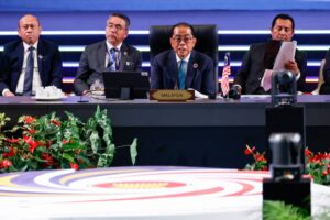 Negara besar atau kecil, perlu patuh undang-undang antarabangsa