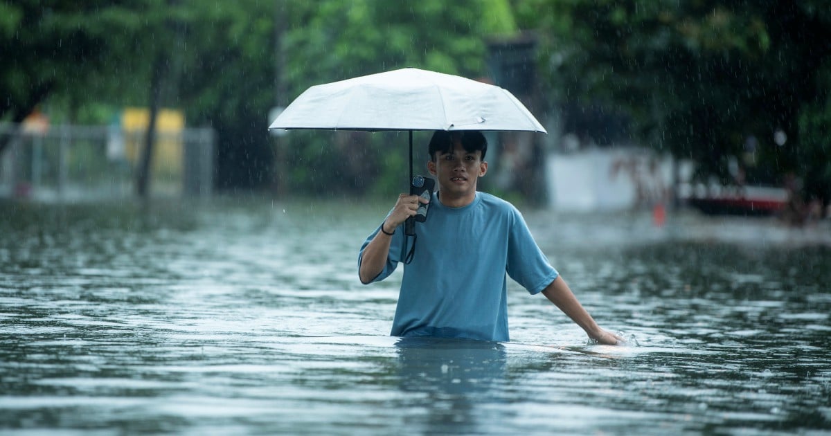 Number of flood evacuees continues to rise; now more than 9,000