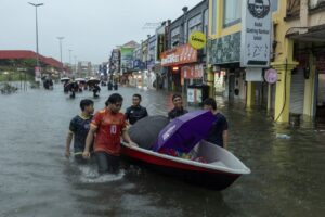 Number of flood victims in Kelantan rises to over 1,100