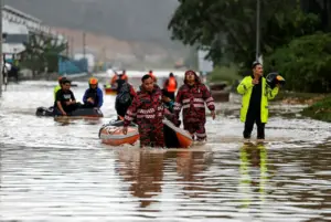 Over 1,000 flood victims evacuated across Selangor districts