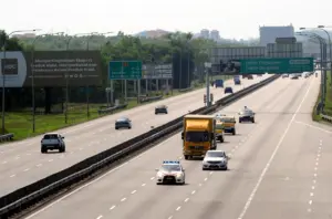 PLUS aktif laluan kontra di Lebuhraya ELITE malam ini hingga 27 Nov