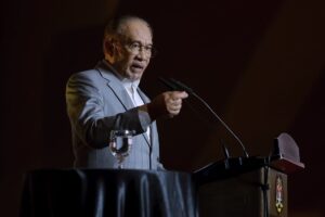 PM Anwar calls for stronger coordination between Gerakan Belia 4B and grassroots