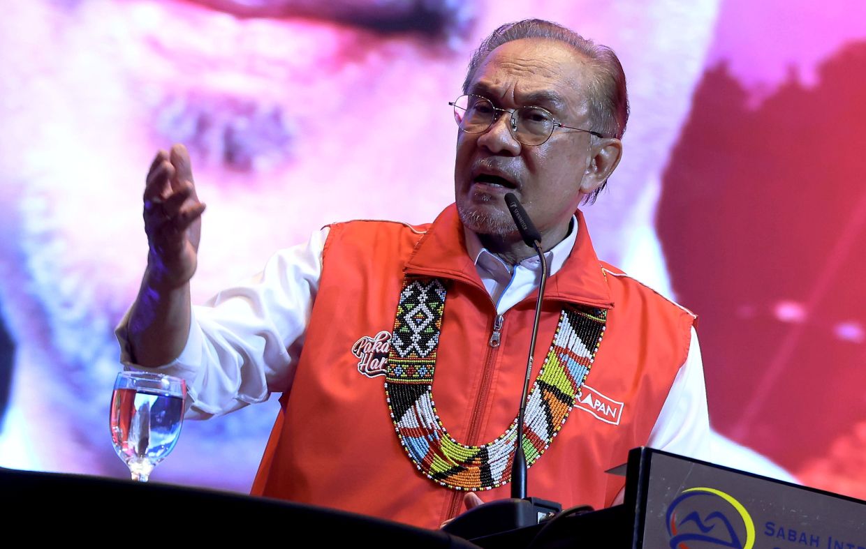 PM Anwar on working visit to Tawau