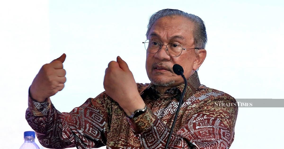 PM: Malaysia's focus must be on economic strength, maintaining good relations