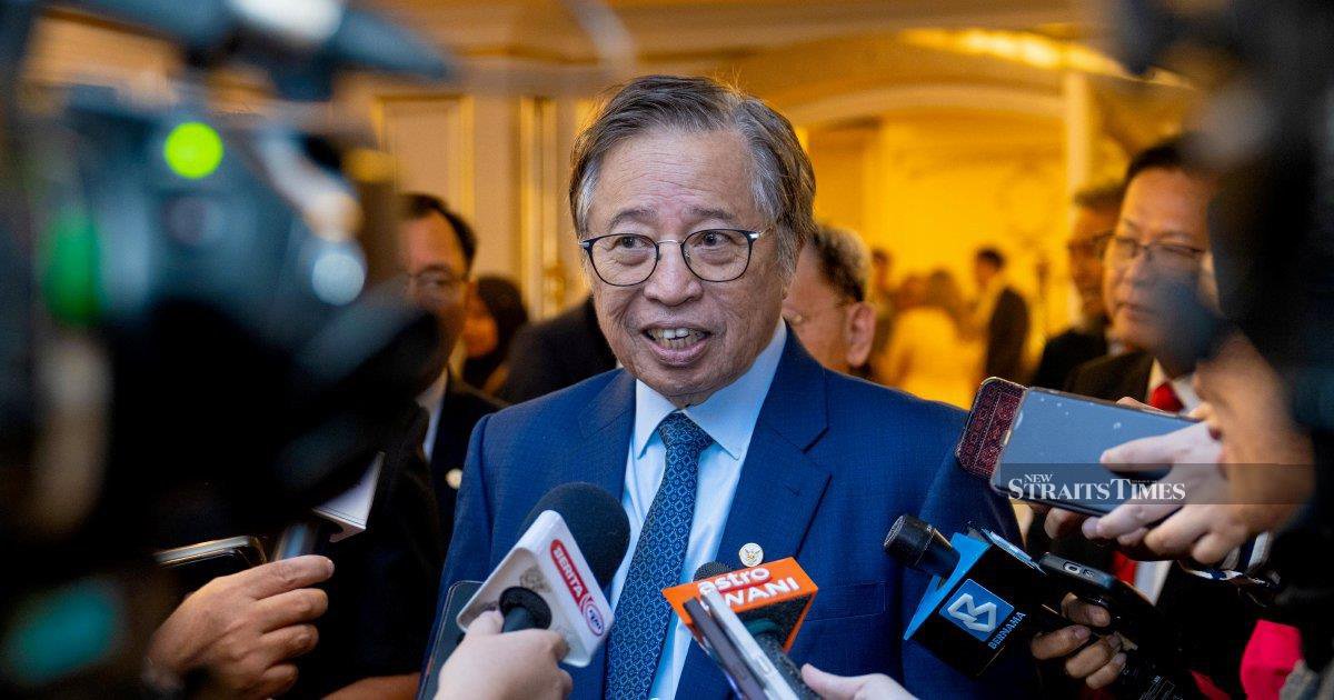 Pahang Sultan, Tengku Ampuan congratulate Sarawak Premier on Japan honour