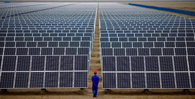 Pelepasan karbon dioksida China stabil, tenaga solar meningkat