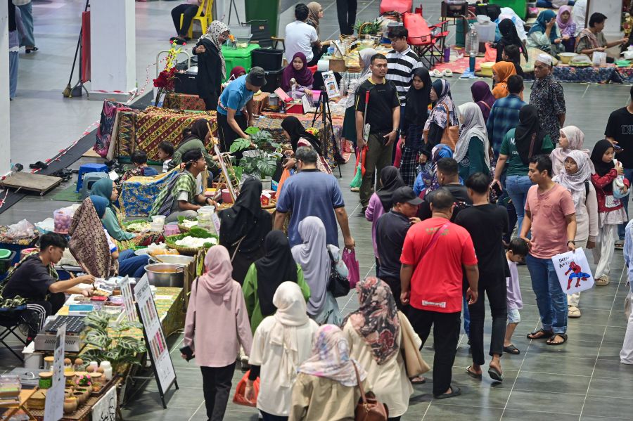 Perniagaan yakin prospek suku keempat menggalakkan
