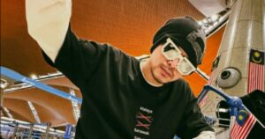 #SHOWBIZ: Namewee releases 'Very Shuai' from police lock-up