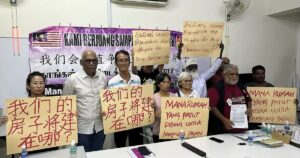 Santiago, PSM want S’gor govt to halt demolition of houses in Kg Jalan Papan
