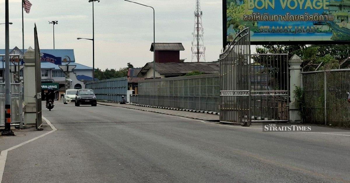 Second 'Friendship Bridge' over Sungai Golok to boost trade and ties with Thailand