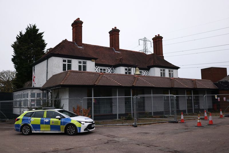 Several prisoners mistakenly released from UK prisons each week, minister says