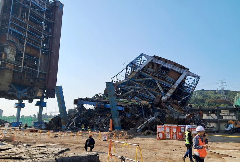 South Korea rescuers recover 3rd body after power plant collapse, media reports say