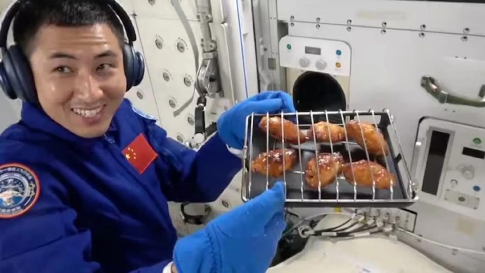 Stesen Angkasa Tiangong China Menjadi Yang Pertama Dilengkapi Ketuhar Memasak Makanan Panas