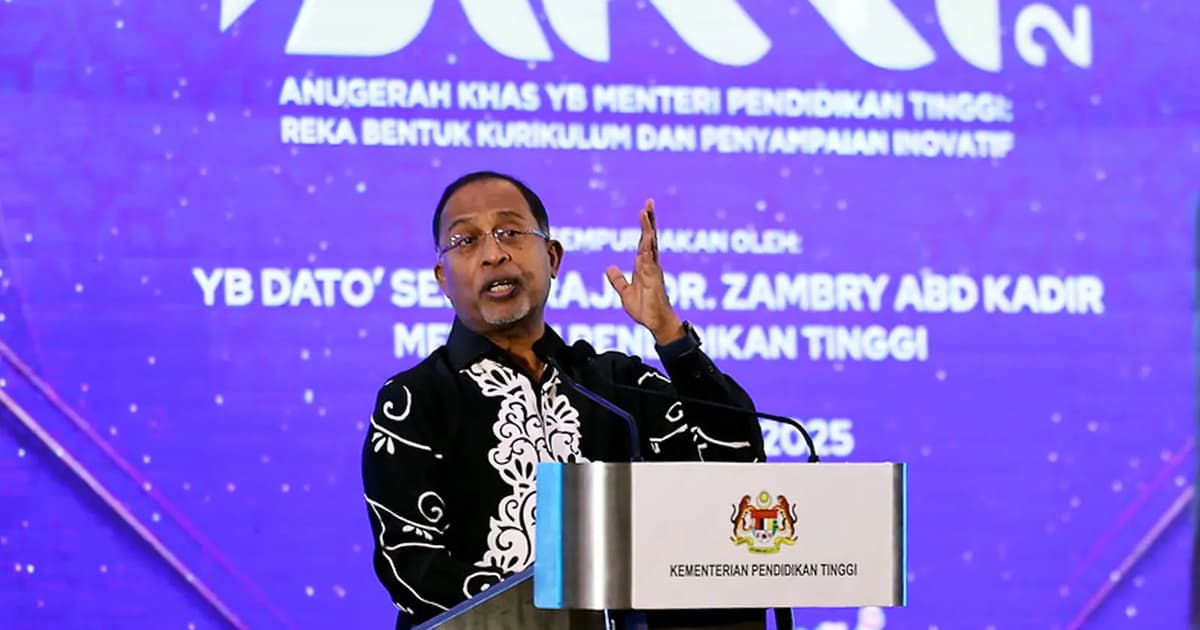 Stick to your area of expertise, Zambry reminds academics