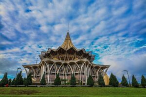 S'wak to continue seeking formula for special grant review, state assembly told