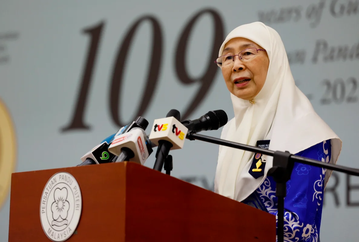 Technology must shape young girls' character responsibly: Wan Azizah