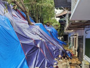 Tekanan dalam tanah punca dinding pecah