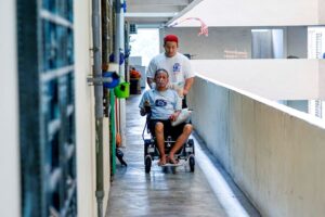 Terperangkap di rumah sendiri