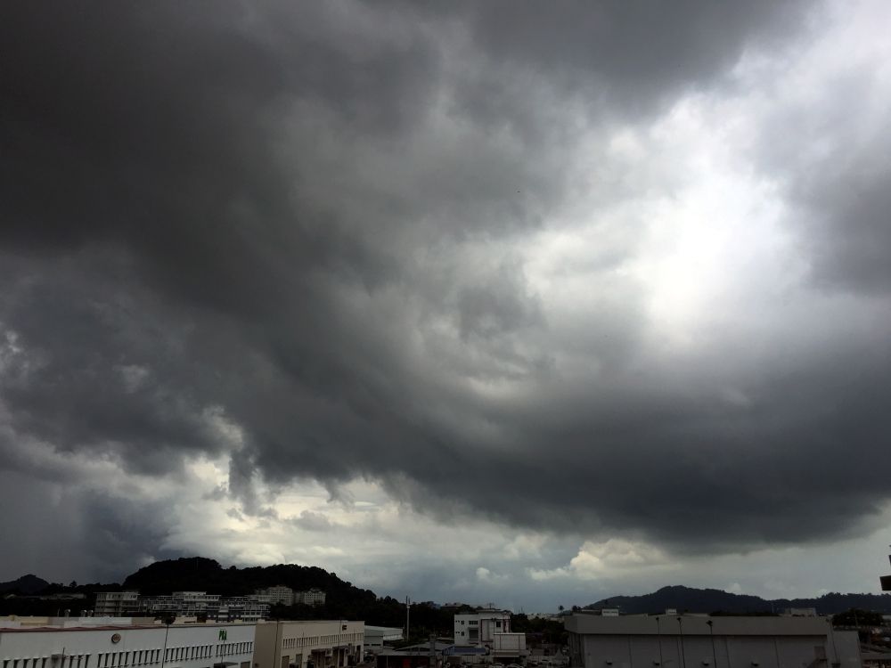 Thunderstorm warning issued for eight states