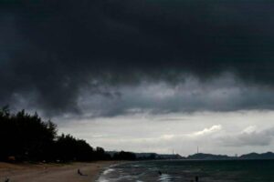 Thunderstorms and heavy rain forecast across multiple states