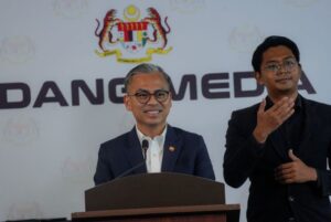 Tiga kekosongan jawatan menteri perlu diisi