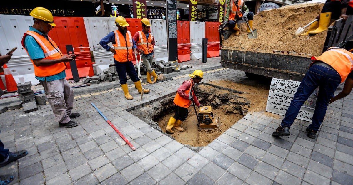 Today's news in pictures - Monday, Nov 10, 2025