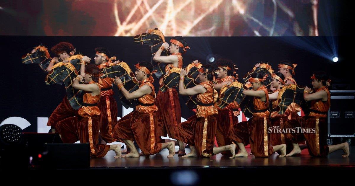 Today's news in pictures - Wednesday, Nov 5, 2025