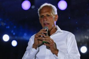 Trump backs conservative Asfura in Honduras' tight presidential race