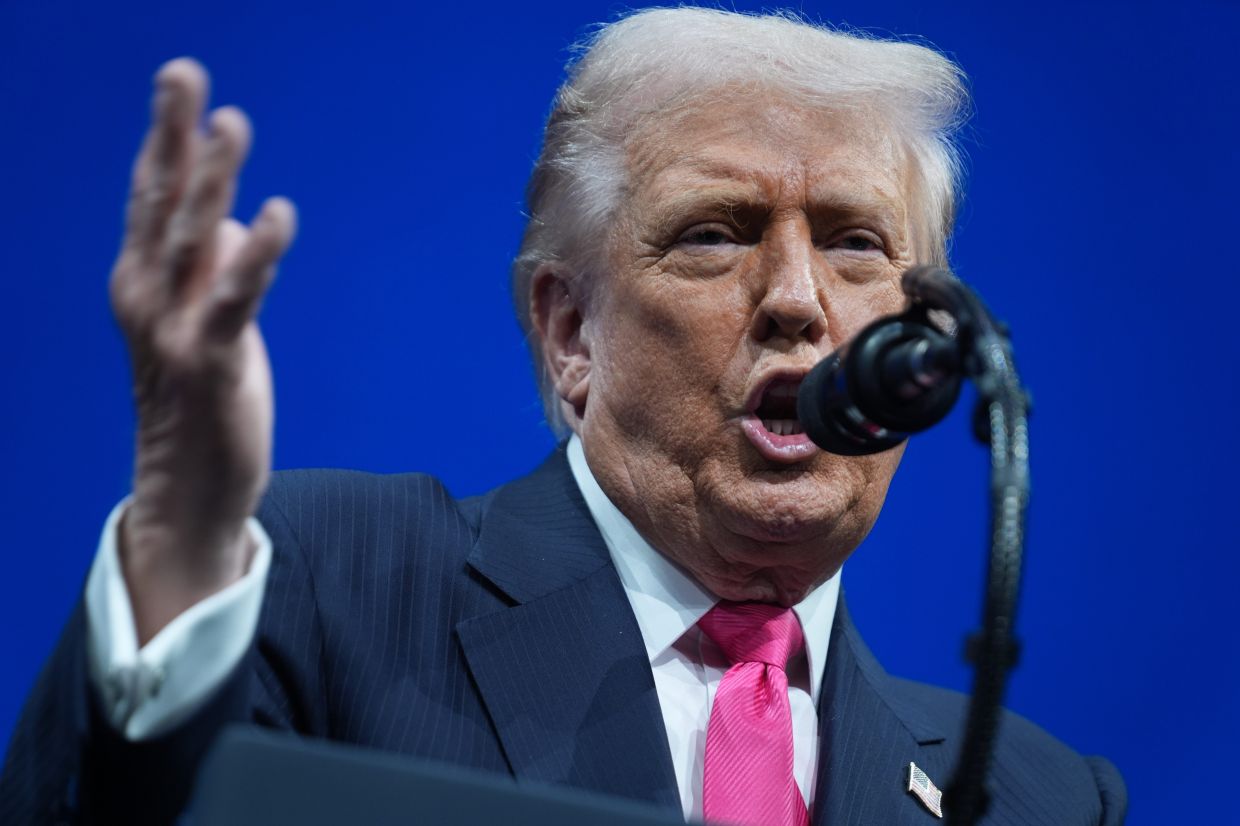 Trump floats death penalty for 'seditious' Democrats