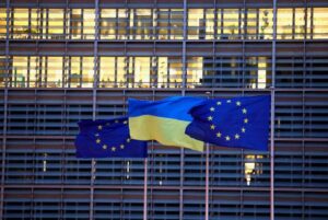 Ukraine committed to EU accession but should do more on rule of law, Commission draft says