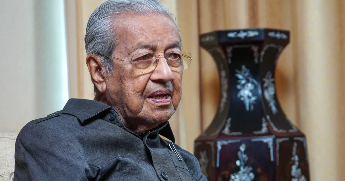 Umno became fragmented after I stepped down, says Dr M