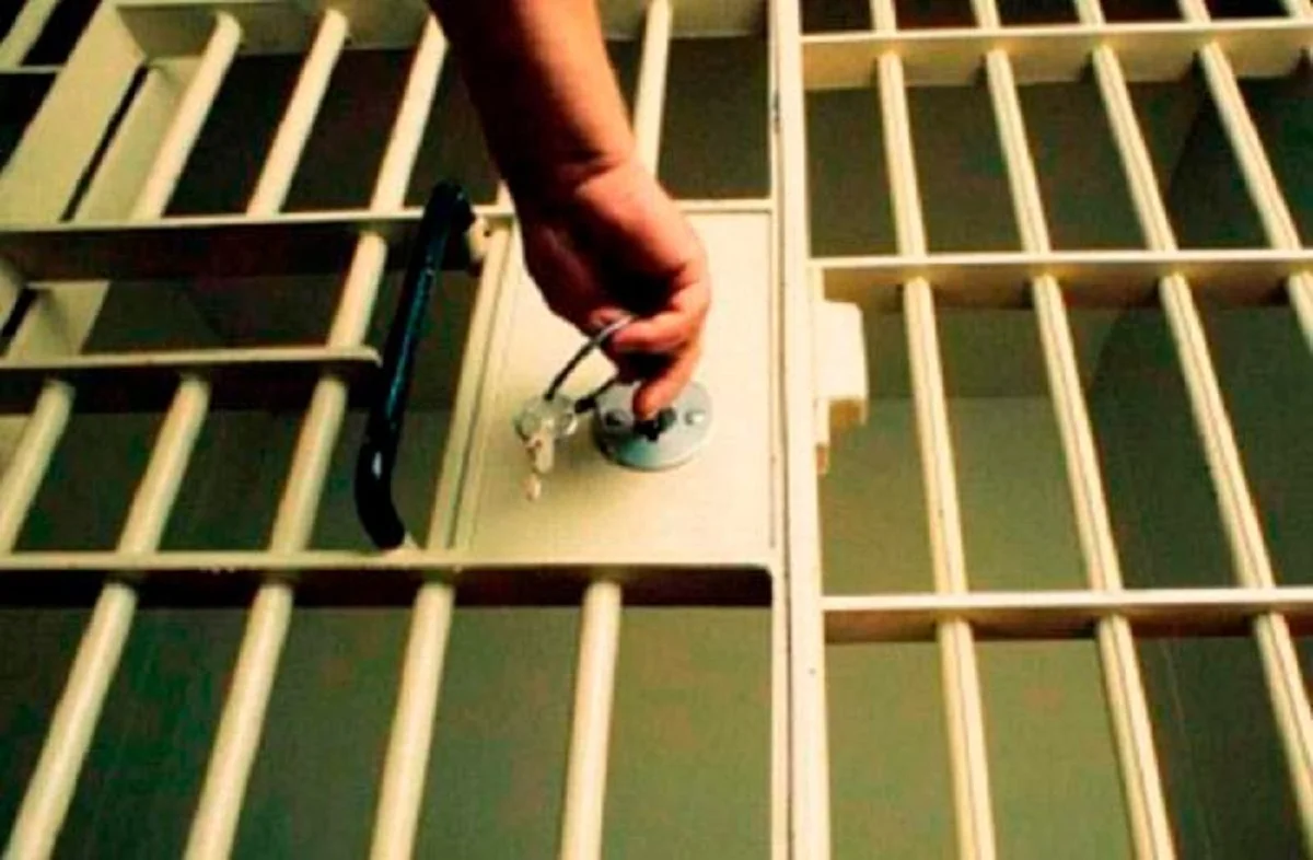 Vietnam jails former officials in $100 million gambling ring case