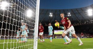 West Ham roar back to beat Burnley 3-2