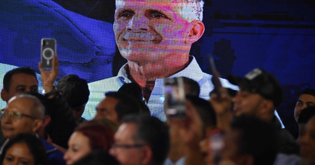 'At your service!' Nasry Asfura becomes Honduran president-elect