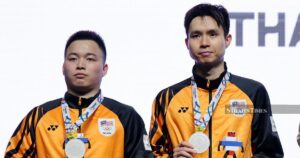 Aaron-Wooi Yik left to pick up the pieces after crushing defeat