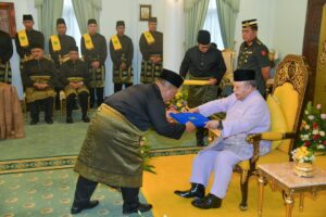 Abu Bakar dari Bersatu jadi MB Perlis baharu