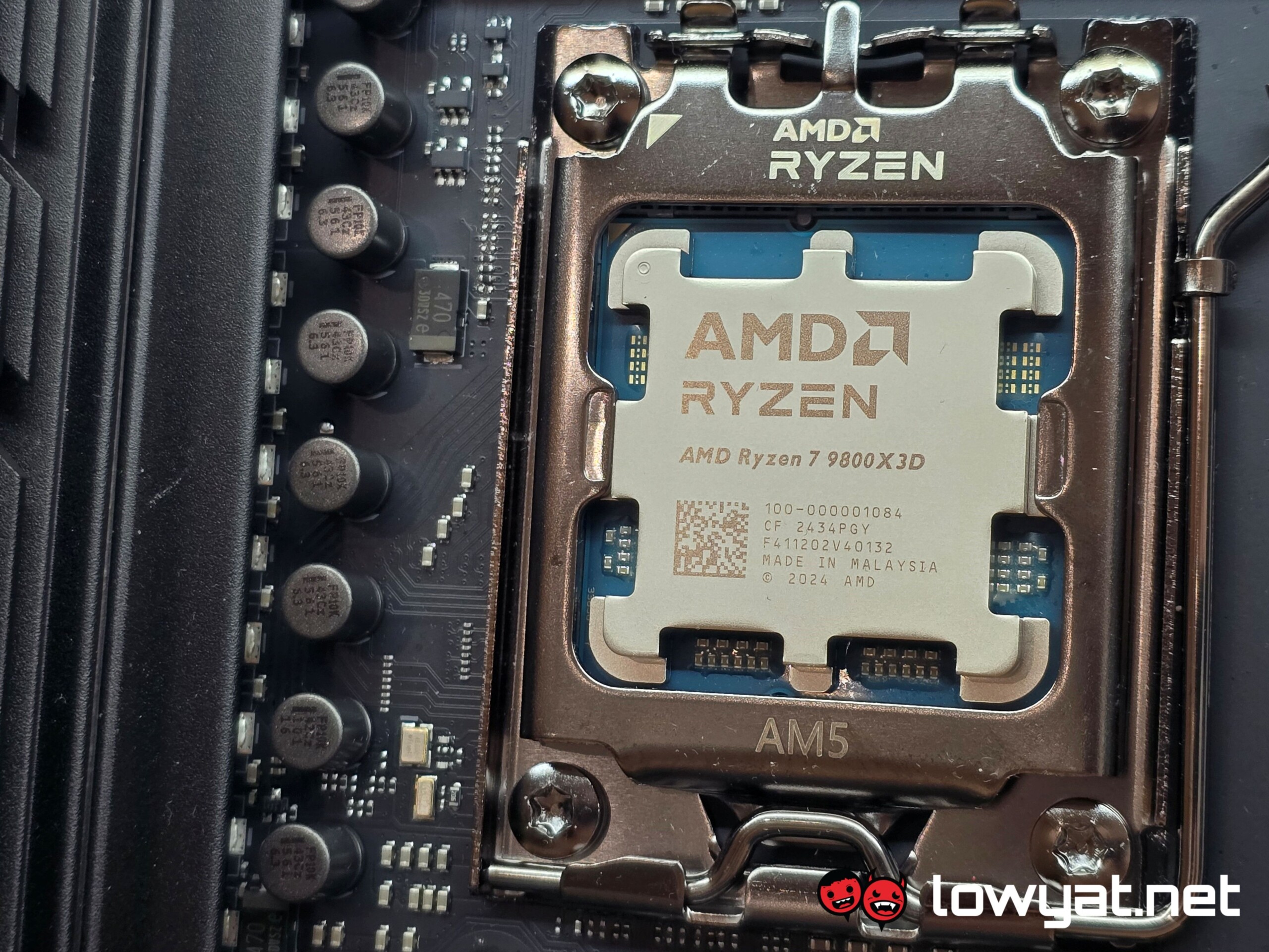 Alleged Pricing Of AMD Ryzen 7 9850X3D CPU Appears Ahead Of Launch