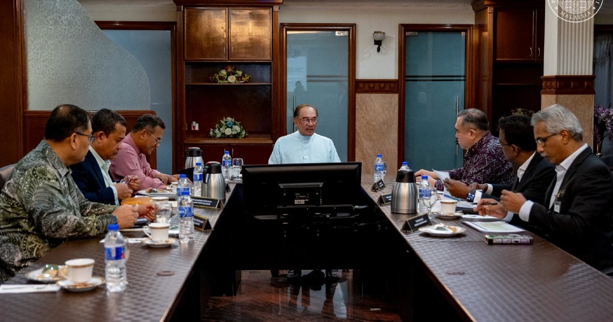 Anwar: Terminal 3 project to proceed with safeguards for orang asli and environment