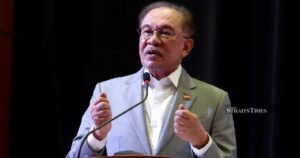 Anwar welcomes IMF assessment, pledges economic stability for M'sians