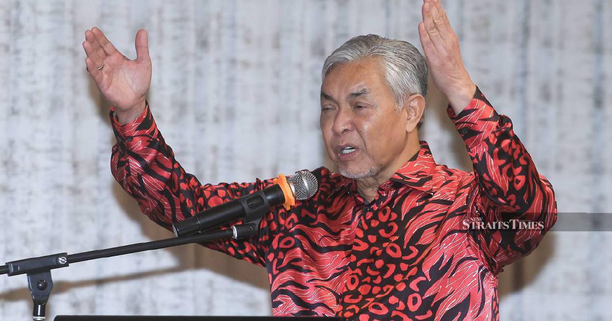 Ask the PM, says Zahid on cabinet reshuffle